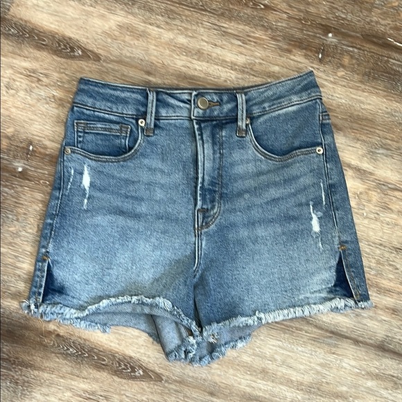 Good American Women's Blue Jean Shorts Denim Cut Off Size 24 3" Inseam - Picture 9 of 10